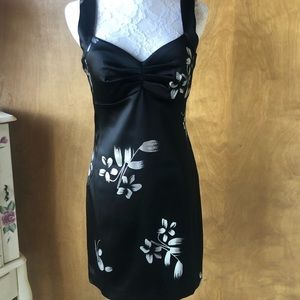 JAX Black Dress with Silver Flowers! Extremely well made and flattering fit!
